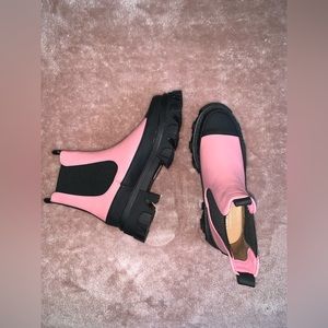 NWOT Black & Pink Combat Boots 🌟